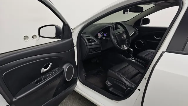 Renault SM3