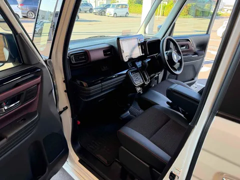 Suzuki Spacia Custom
