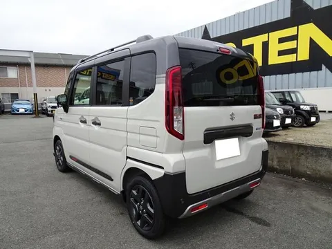 Suzuki Spacia Gear