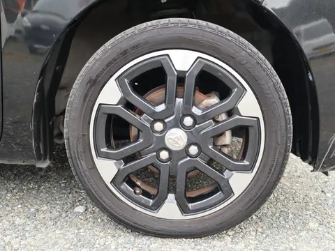 Toyota Pixis Mega