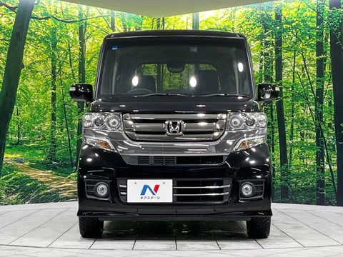 Honda N-BOX Custom