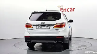 Hyundai Grand Santa Fe (Maxcruz)