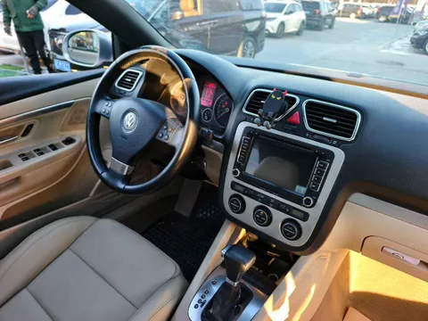Volkswagen Eos