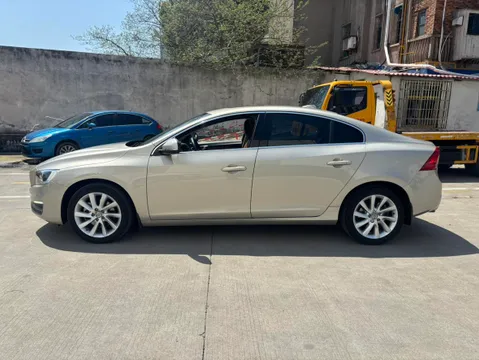 Volvo S60