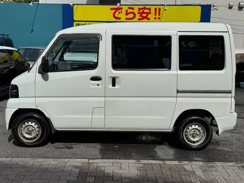 Mitsubishi Minicab Van