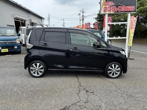 Mitsubishi eK Custom