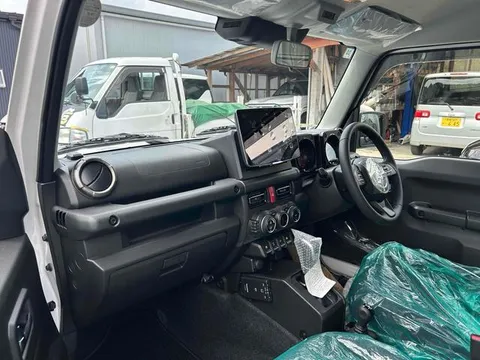 Suzuki Jimny Nomade