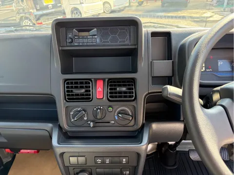 Nissan Clipper Truck