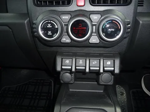 Suzuki Jimny Nomade