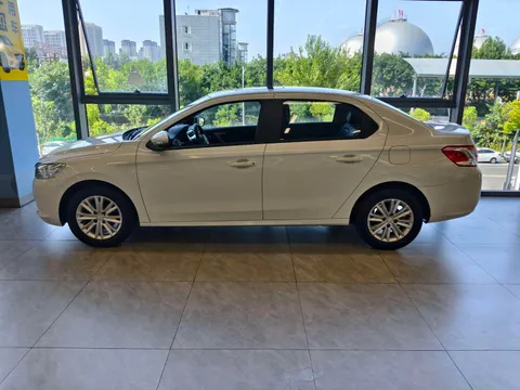 Peugeot 301