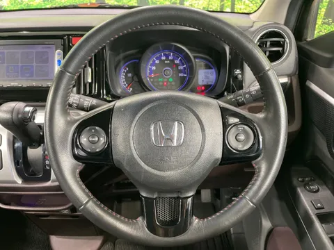 Honda N-WGN Custom