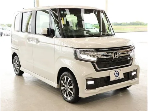 Honda N-BOX Custom