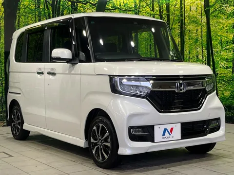Honda N-BOX Custom