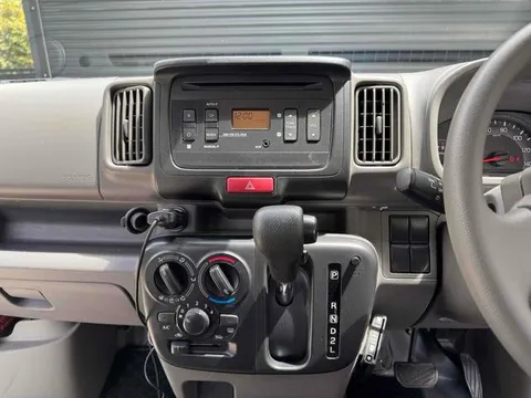 Nissan Clipper