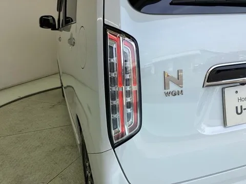 Honda N-WGN Custom