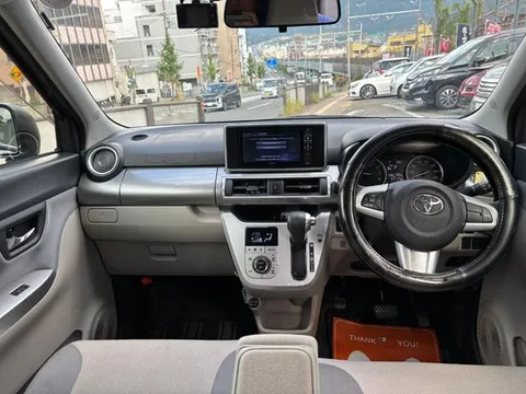 Toyota Pixis Joy