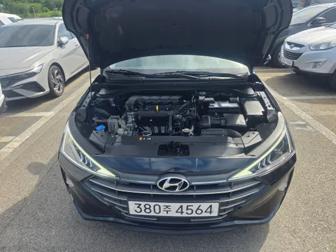 Hyundai Elantra (Avante)