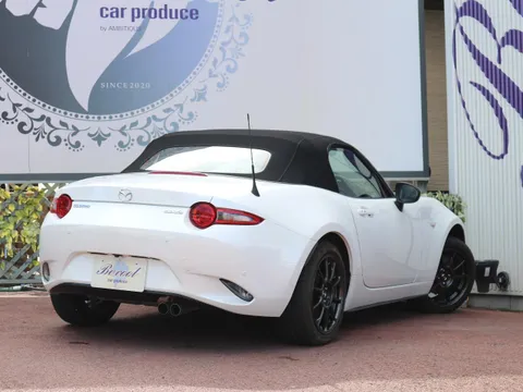 Mazda MX-5 (Roadster)