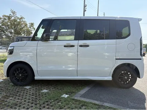 Honda N-BOX Custom