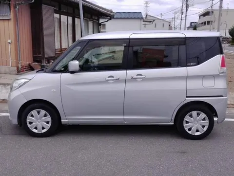 Suzuki Solio