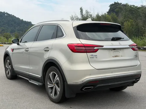 Hongqi HS5