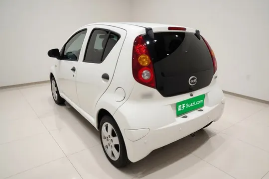 BYD F0