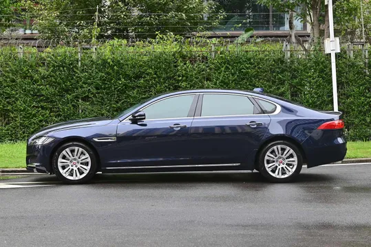 Jaguar XFL