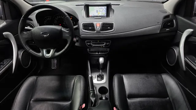 Renault SM3