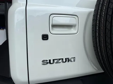 Suzuki Jimny Nomade