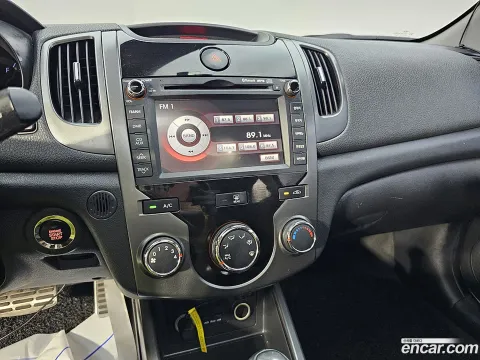 Kia Cerato (Forte)