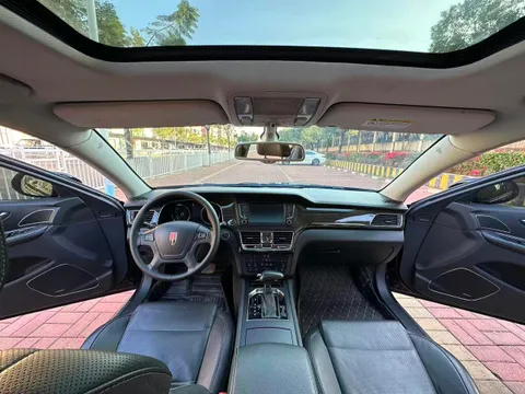Hongqi H7