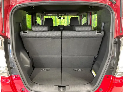 Honda N-BOX Slash