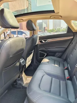 Geely Emgrand GS