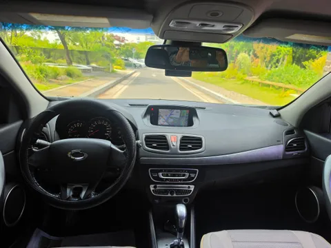 Renault SM3
