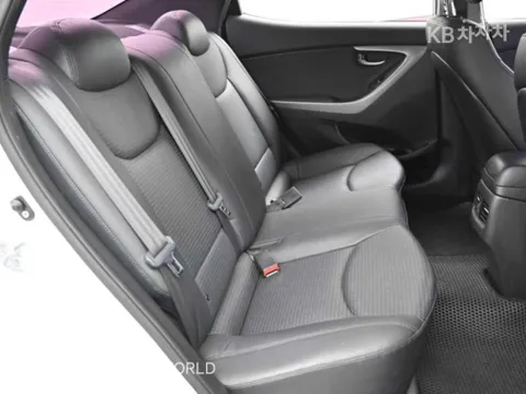Hyundai Elantra (Avante)