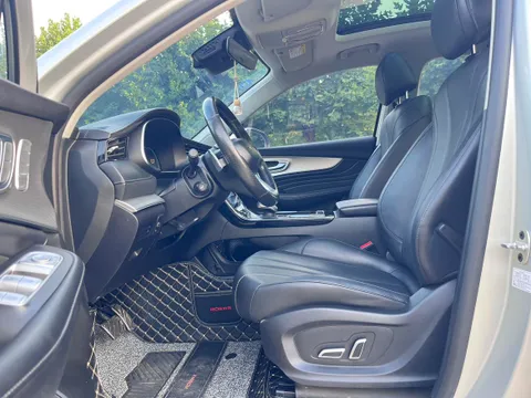 Roewe RX5