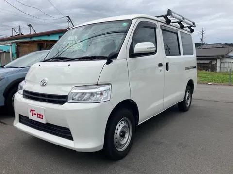 Toyota TownAce Van