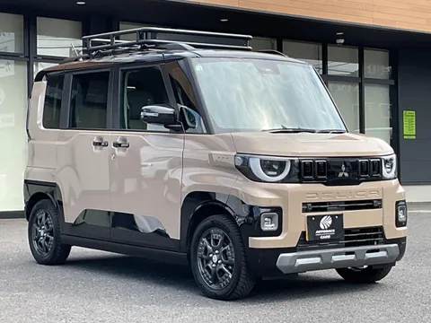Mitsubishi Delica Mini