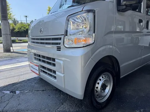 Nissan Clipper