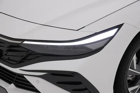 Hyundai Elantra (Avante)