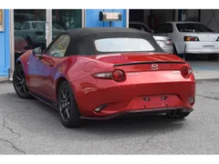 Mazda MX-5 (Roadster)