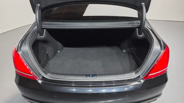 Genesis G90 (EQ900)