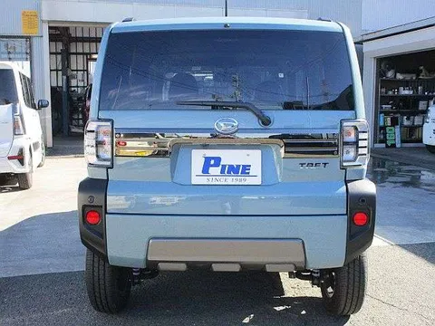 Daihatsu Taft