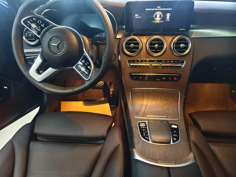 Mercedes-Benz Mercedes-Benz GLC