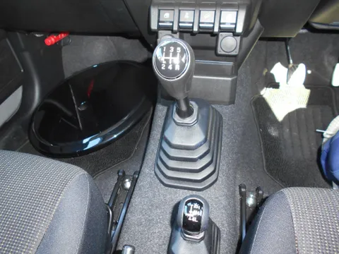 Suzuki Jimny Sierra