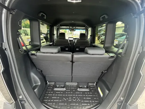 Honda N-BOX Custom