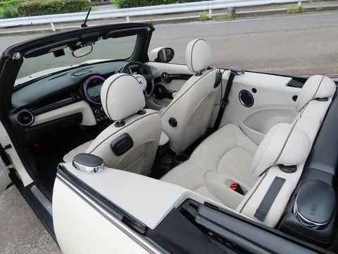 MINI Cooper Convertible