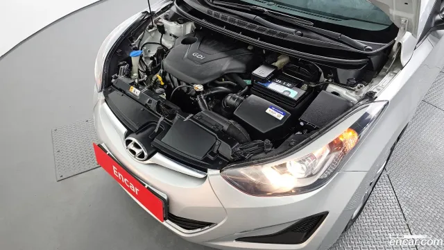 Hyundai Elantra (Avante)