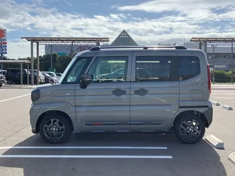 Suzuki Spacia Gear