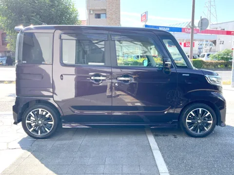 Suzuki Spacia Custom